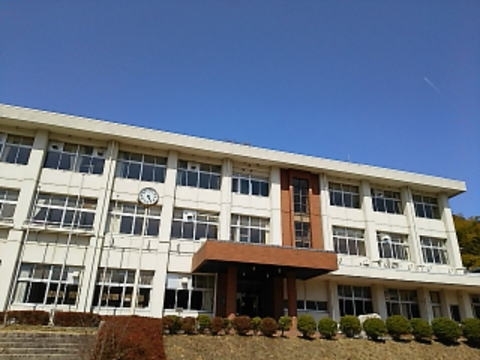 日本教育学院高等学校の校舎