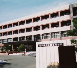 岩手県立杜陵高等学校の校舎