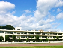 群馬県立桐生女子高等学校の校舎